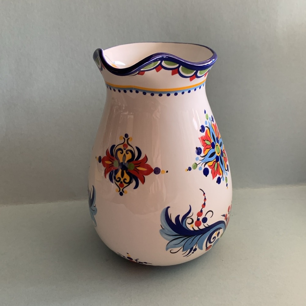 Pitcher - Picture 2 of 5